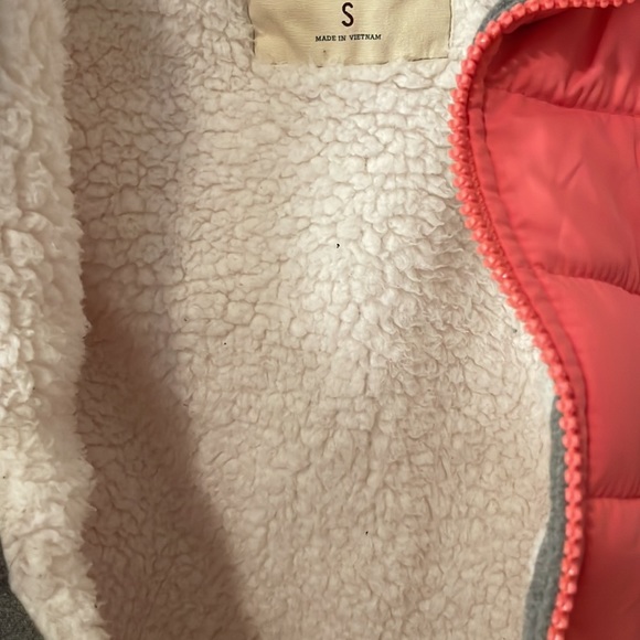 Hollister Coral Sherpa Puffer Vest - Picture 5 of 7